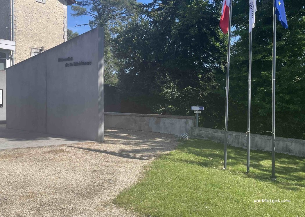 (24400) Saint-Étienne-de-Puycorbier - Le Bourg — foto