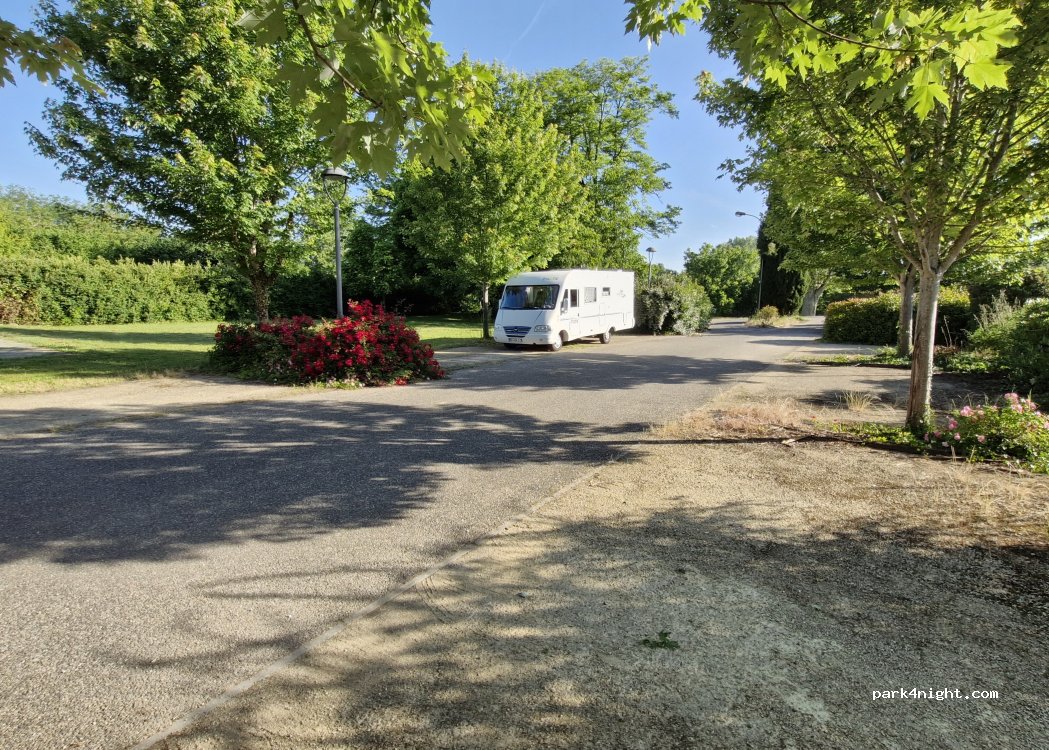 (47220) Sauveterre-Saint-Denis - Le Bourg — foto 4