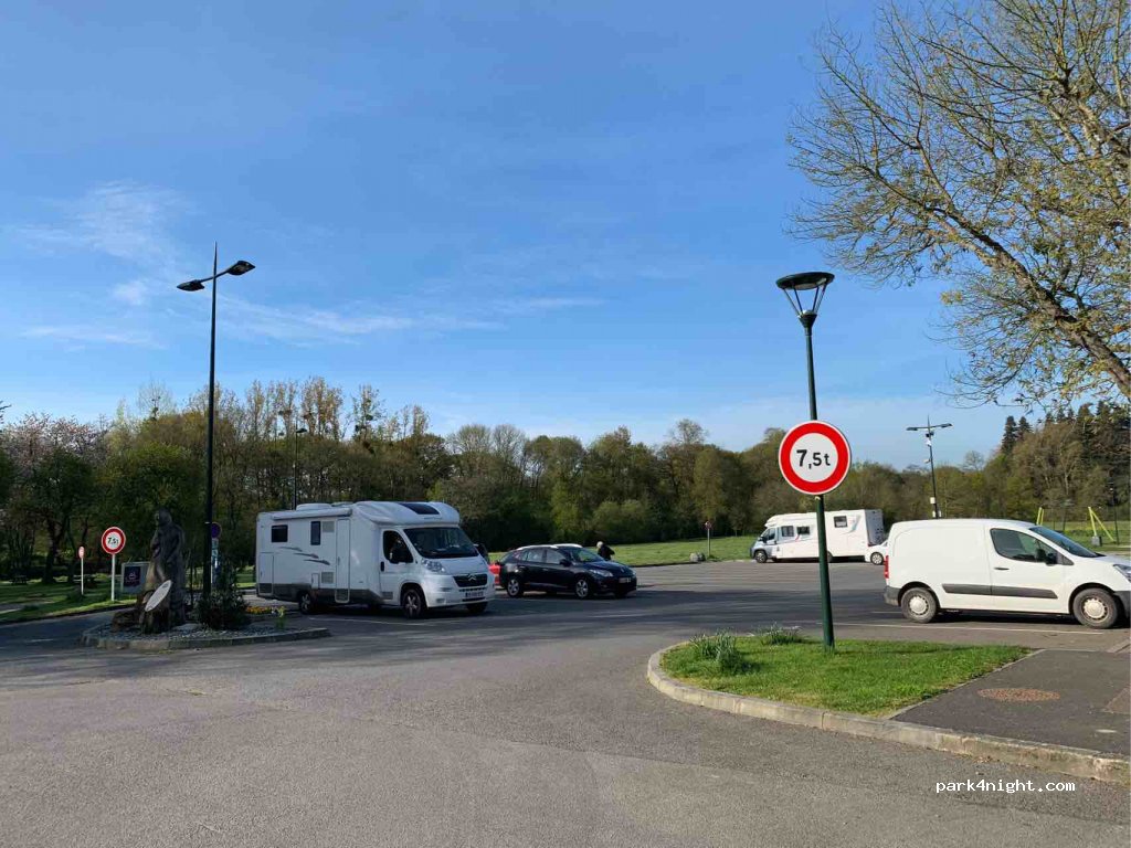 (44290) Guémené-Penfao - 21 Rue de L Hôtel de ville — foto 2