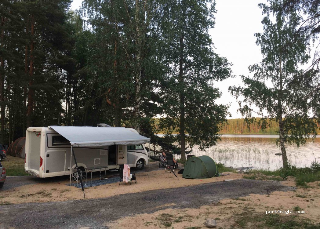 Sahanlahti caravan-alue — foto