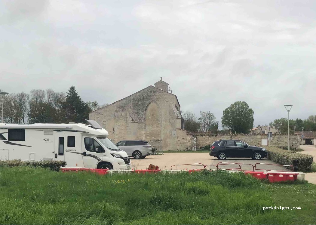 (17220) Saint-Vivien - 31 Rue de l'Église — foto 4