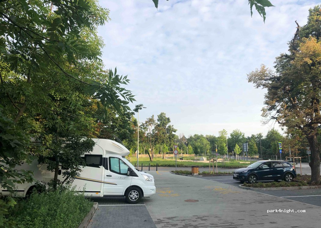 (1121) Budapest - Eötvös út — foto