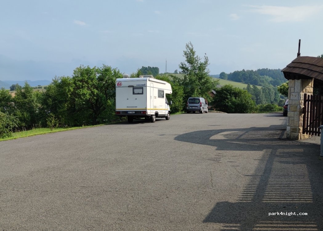 (756 12) Horní Lideč - Unnamed Road — foto