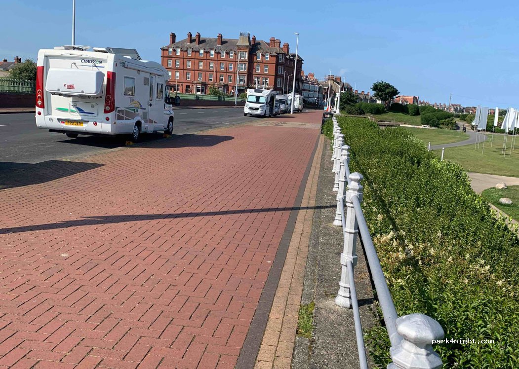 (FY7 6EZ) Fleetwood - The Esplanade — foto 2