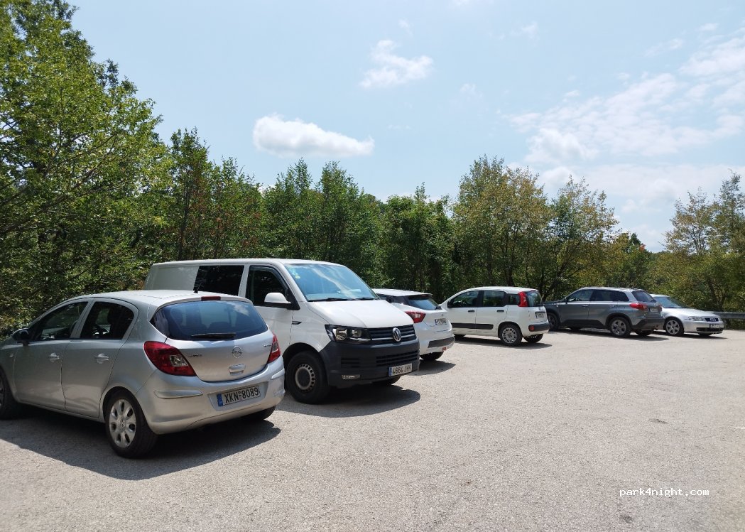 (440 07) Vradeto - Unnamed Road — foto 3