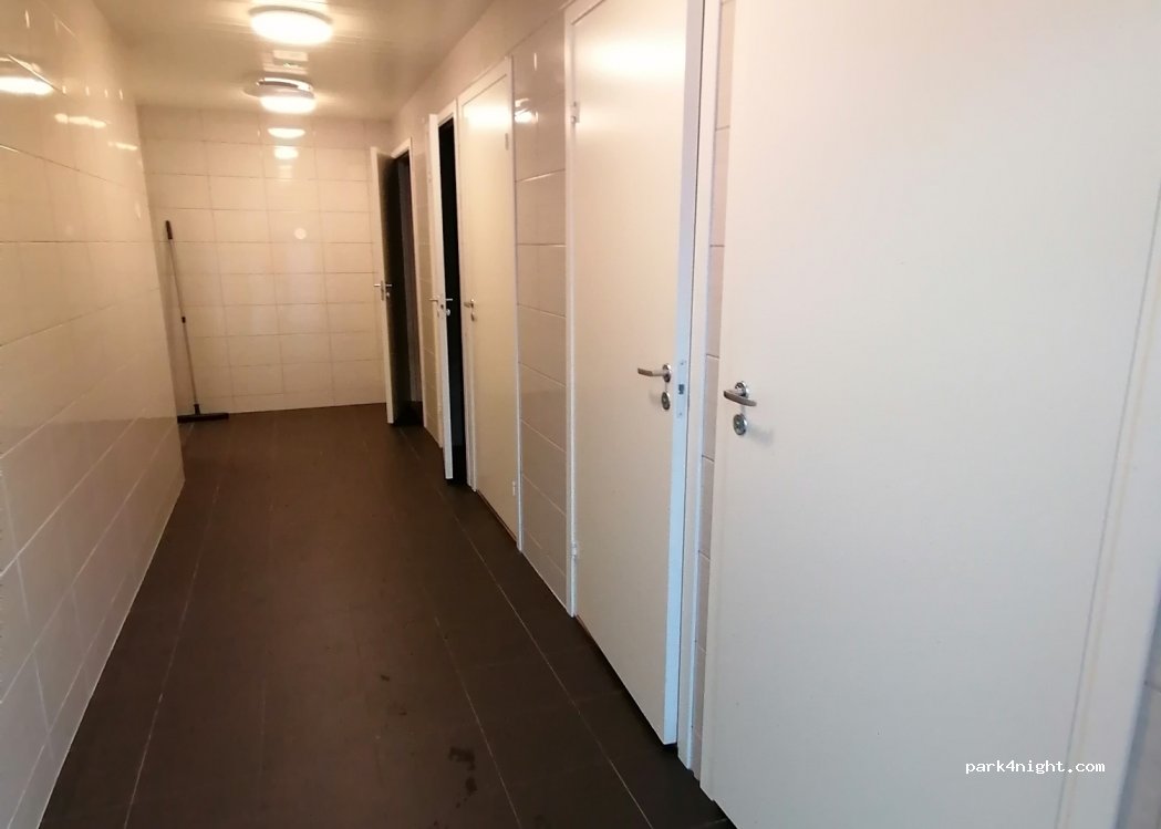 Nordfjordeid Marina og Bobilparkering — foto 3