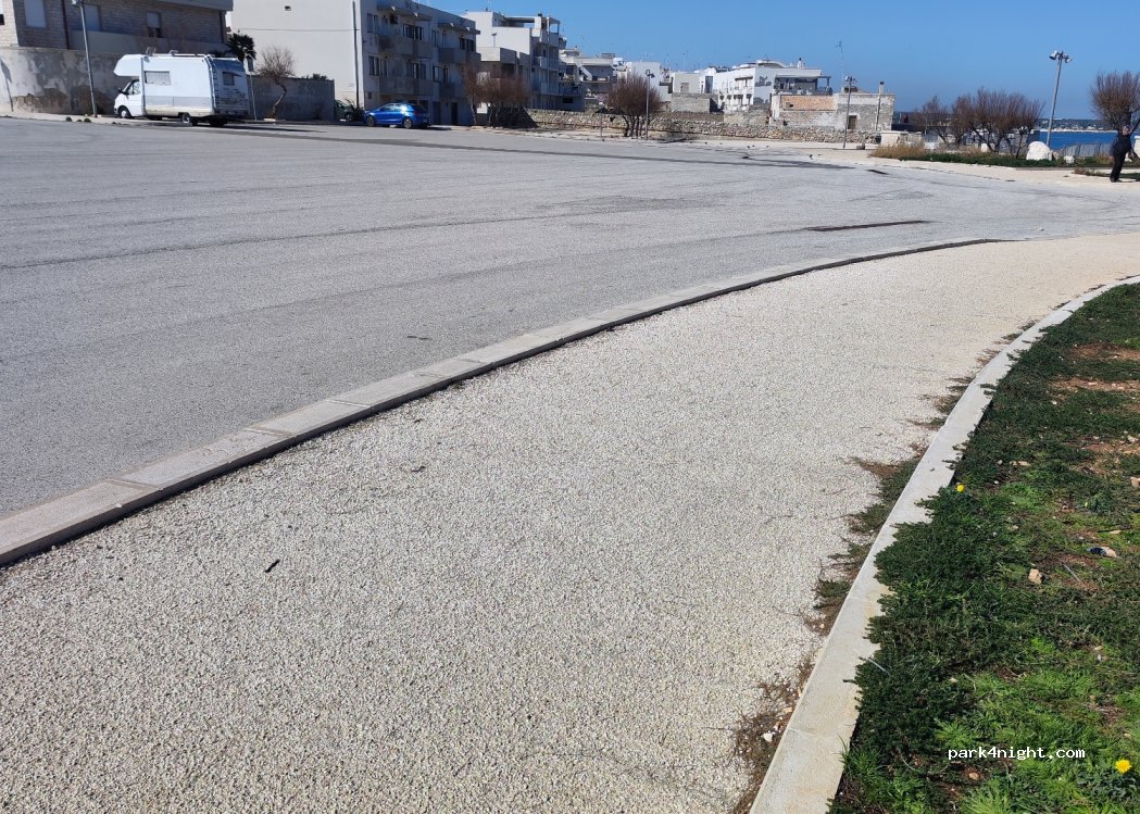 (70044) Polignano a Mare - a1 Via Madonna D'Altomare — foto 4