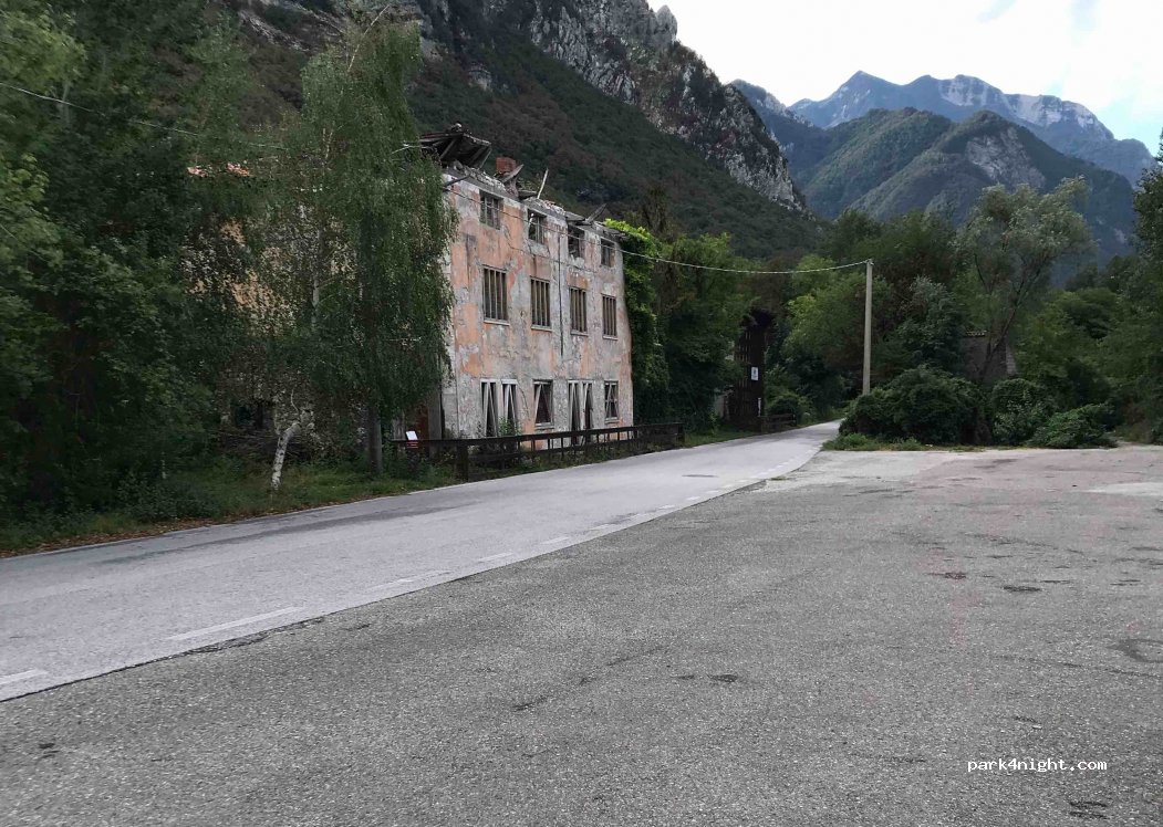 (33010) Venzone UD - Via Pontebbana — foto 3