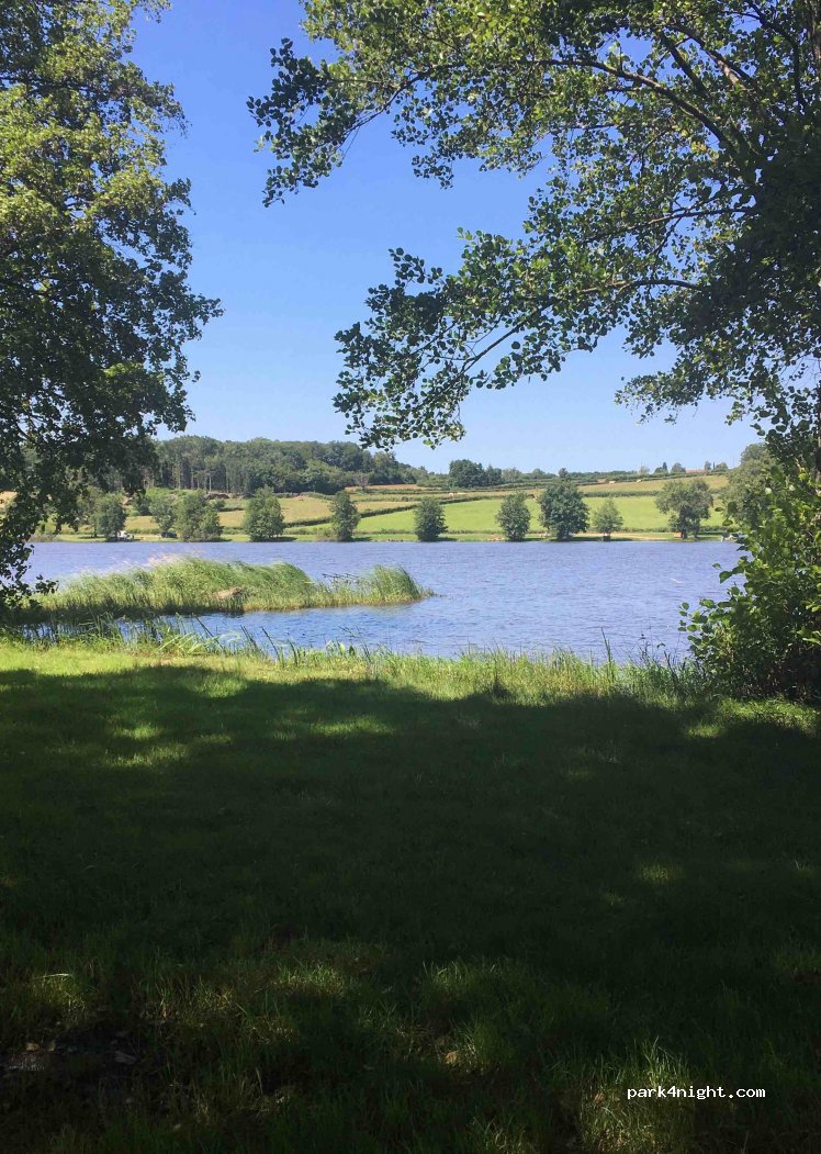 (71220) Le Rousset-Marizy - Étang du Rousset — foto
