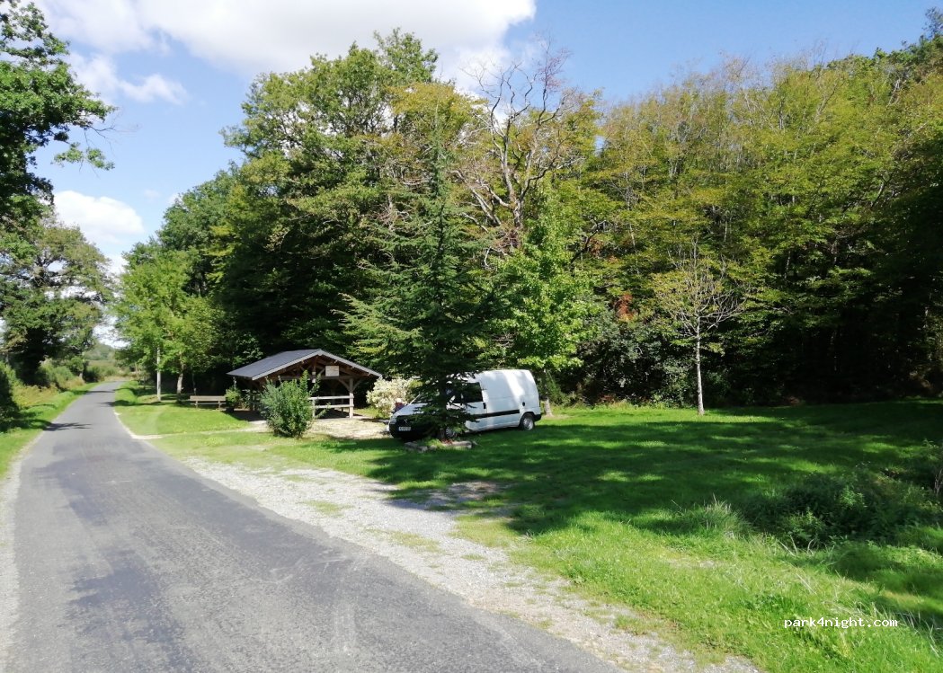 (36400) Verneuil-sur-Igneraie - Rue du Lavoir — foto