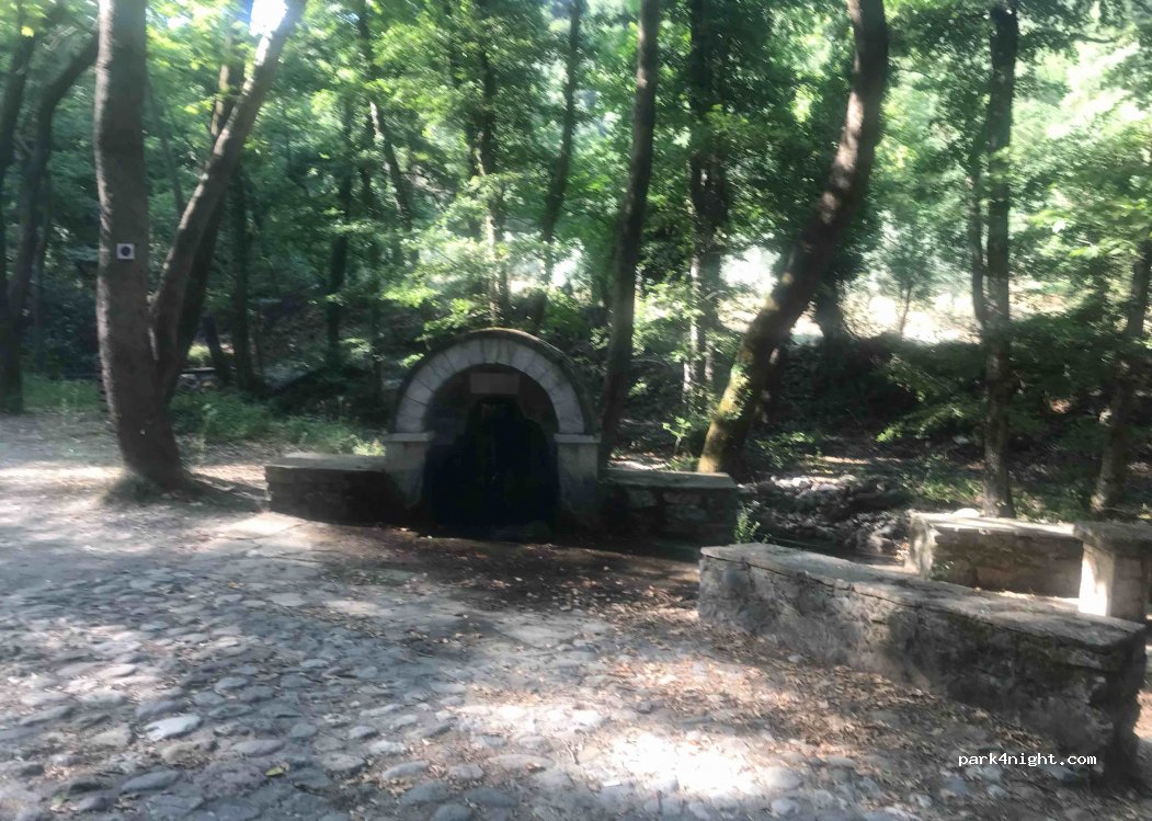 (230 59) Artvin - Eparchiaki Odos Spartis-Megalopolis — foto