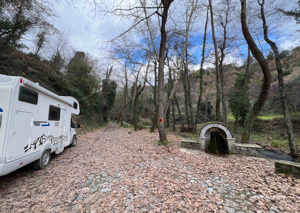 (230 59) Artvin - Eparchiaki Odos Spartis-Megalopolis — foto 5