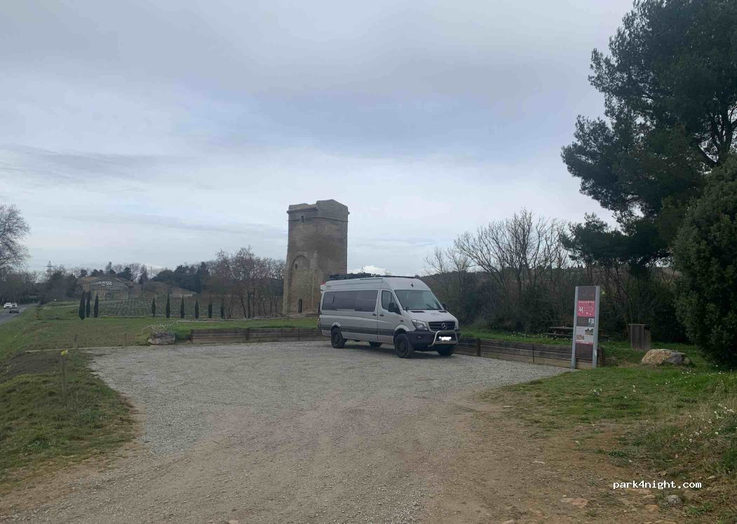 Cazaban Tower — foto