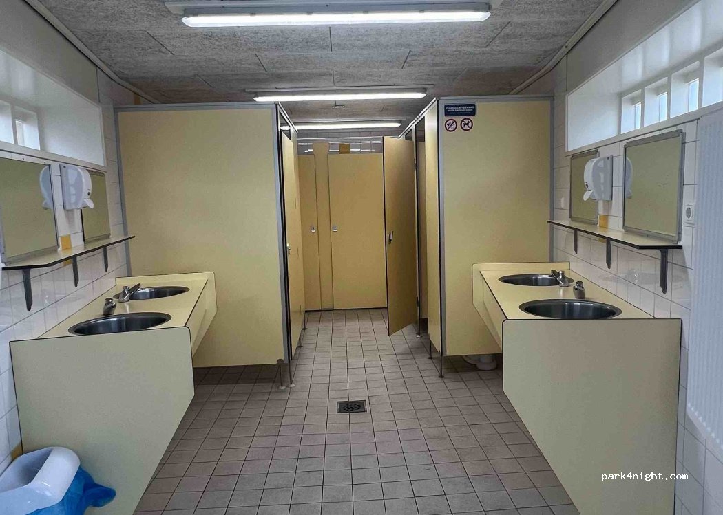 (8601 AC) Sneek - 4-6 Rienck Bockemakade — foto 2
