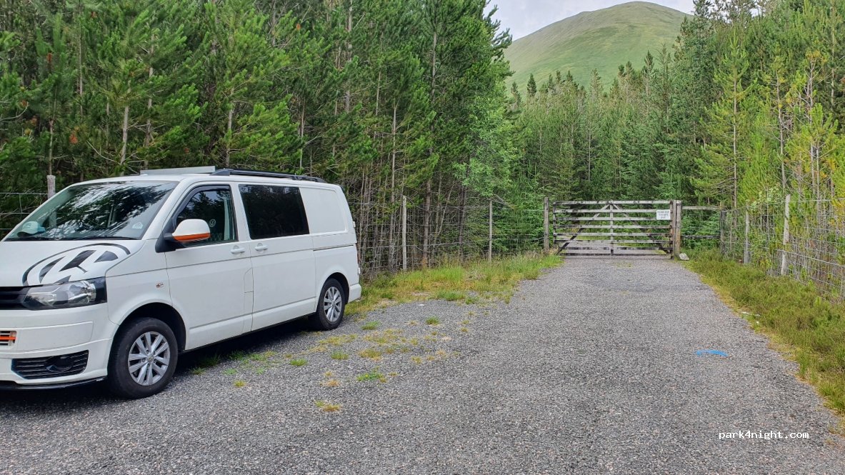 (IV63 7YW) Glen Moriston - A87 — foto