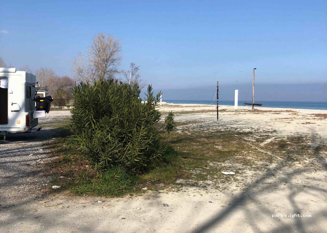 (600 63) Leptokarya - Unnamed Road — foto 3