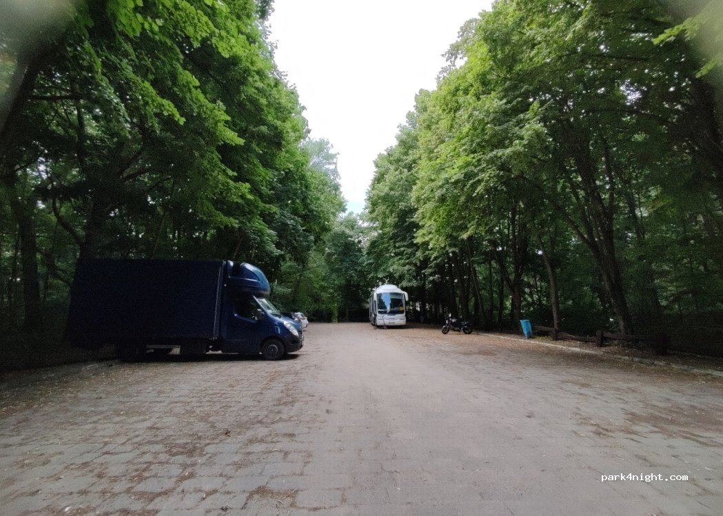 (05-510) Chylice - Unnamed Road — foto 4