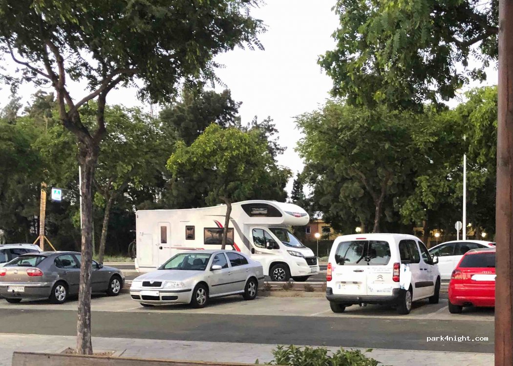 (21001) Huelva - 25D Avenida Francisco Montenegro — foto