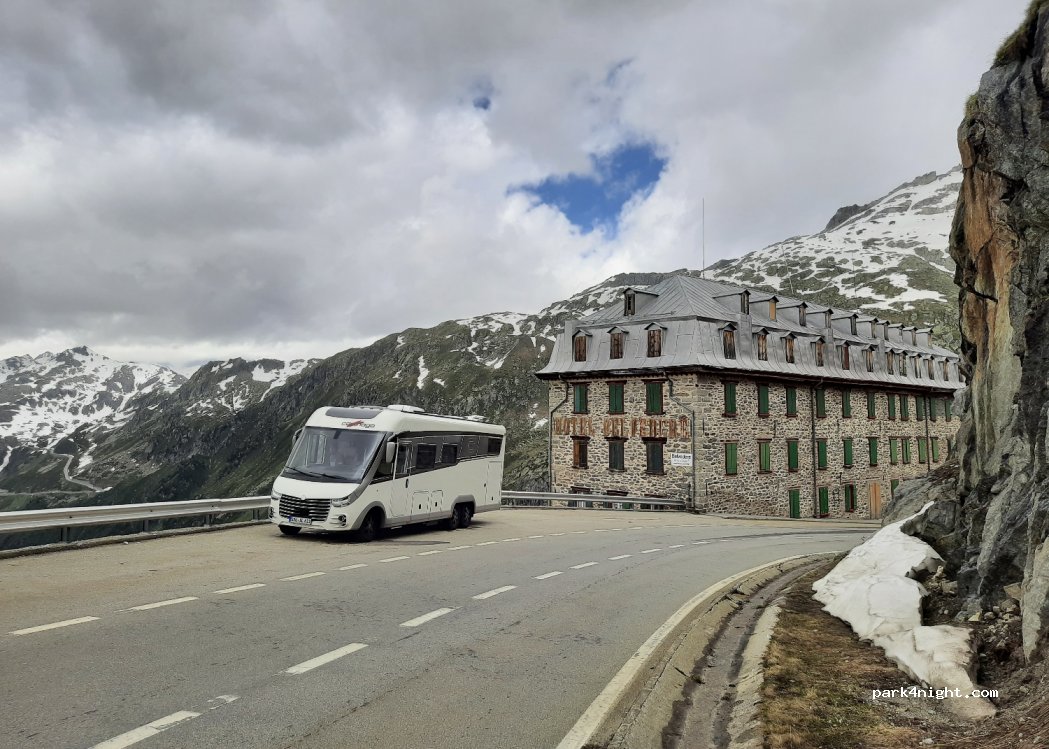 (3999) Obergoms VS - 381 Furkastrasse — foto
