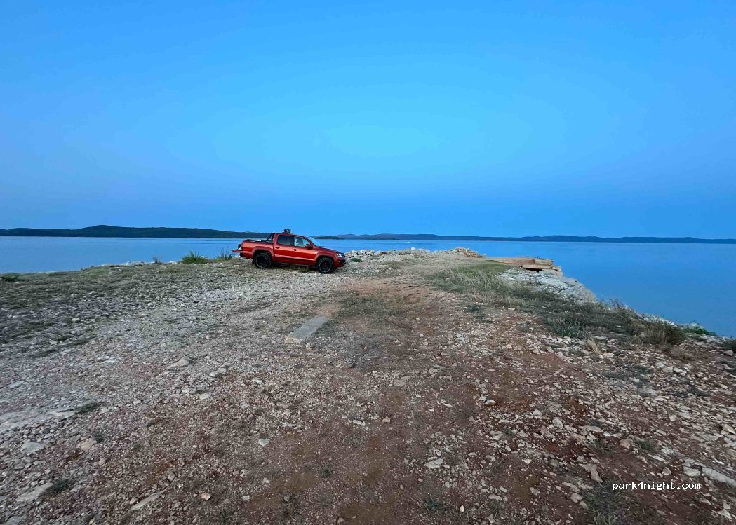 (23275) Ugljan - Unnamed Road — foto 4