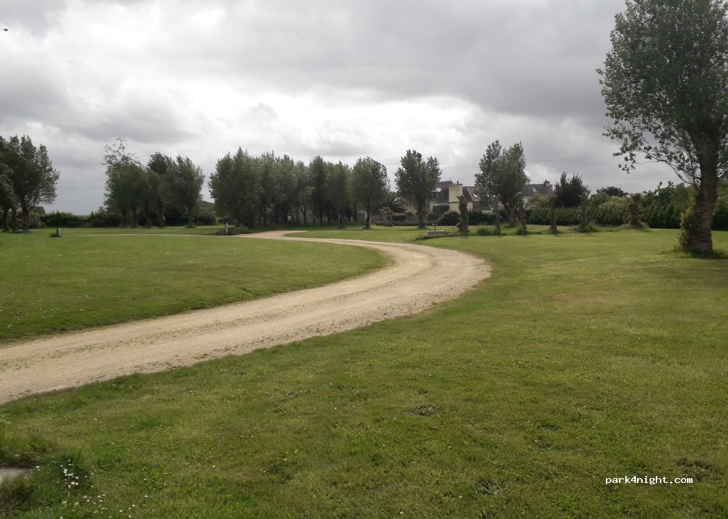 (29670) Henvic - Rue du Pont — foto 2