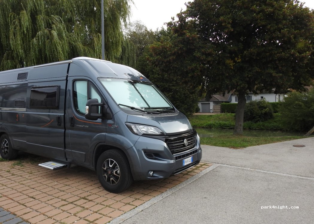 (84048) Mainburg - 5 Uferstraße — foto