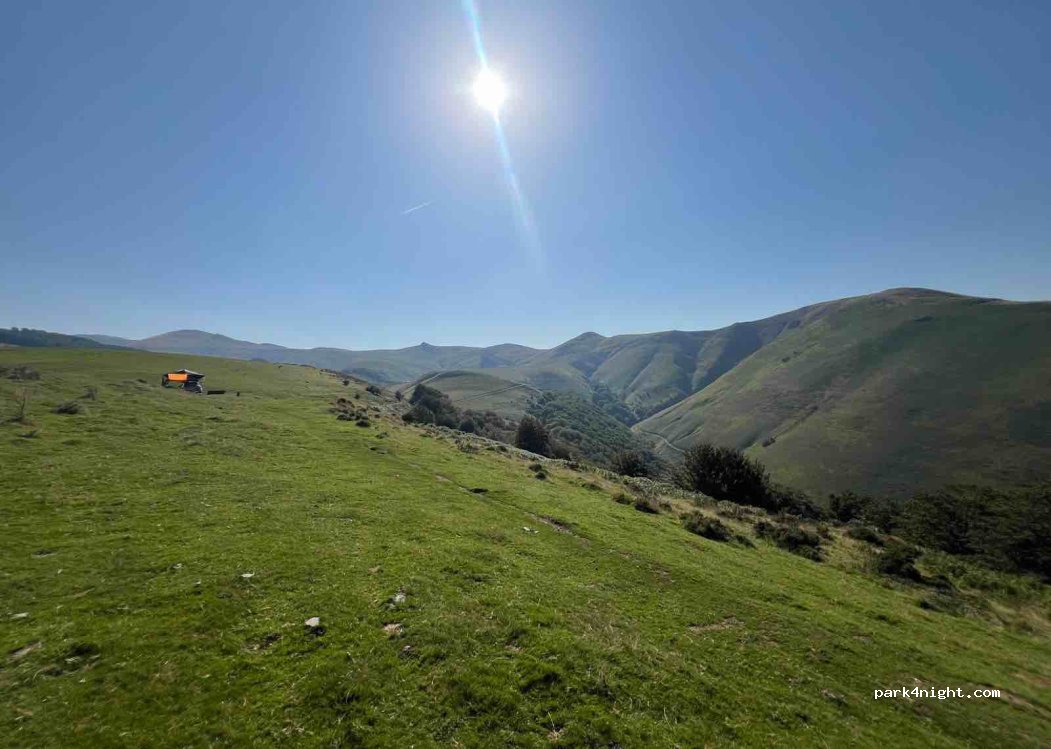 (64220) Saint-Michel - Unnamed Road — foto 3