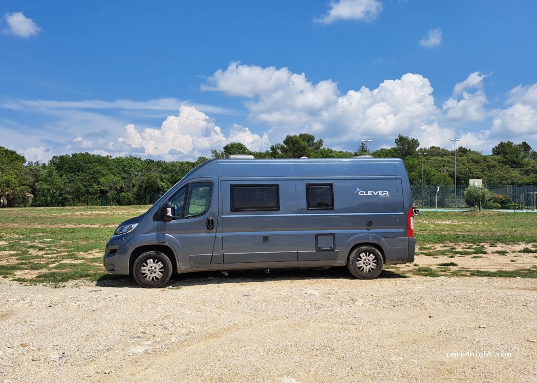 (84210) Venasque - 5414F Escombau — foto