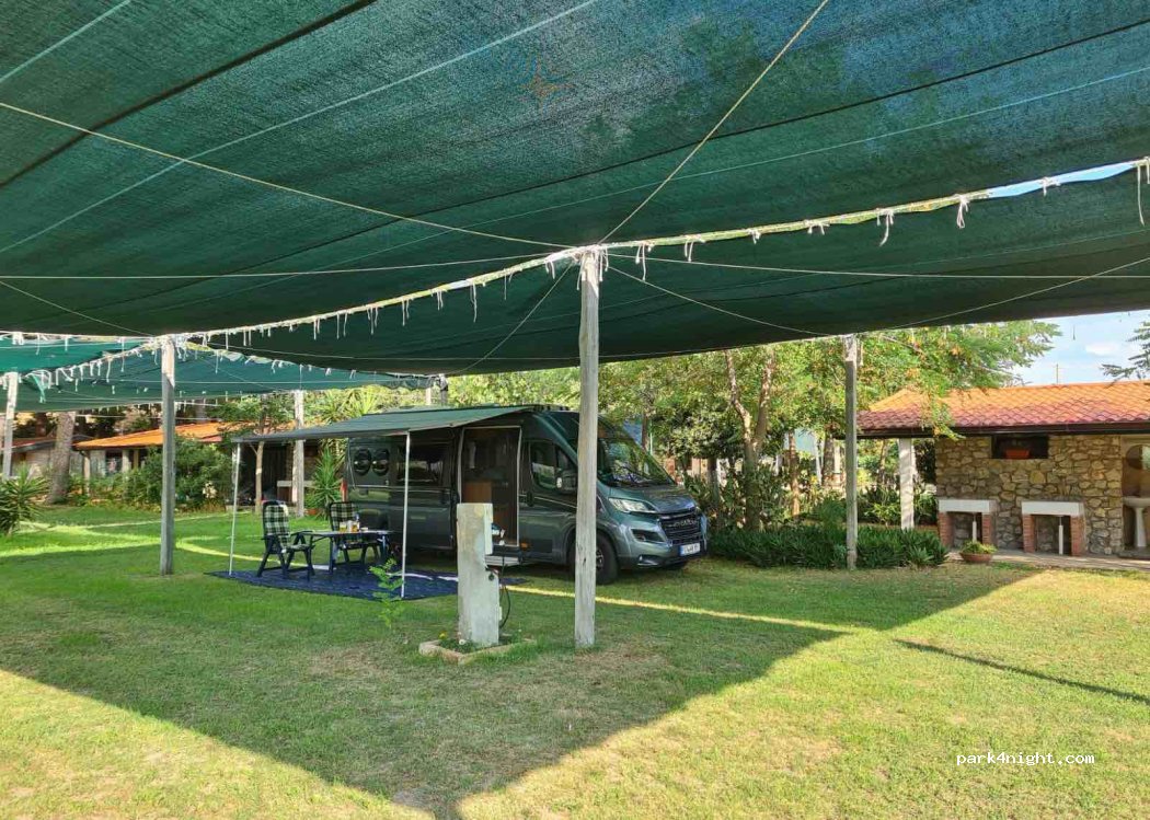 Camping 'Lido Dei Pini' — foto
