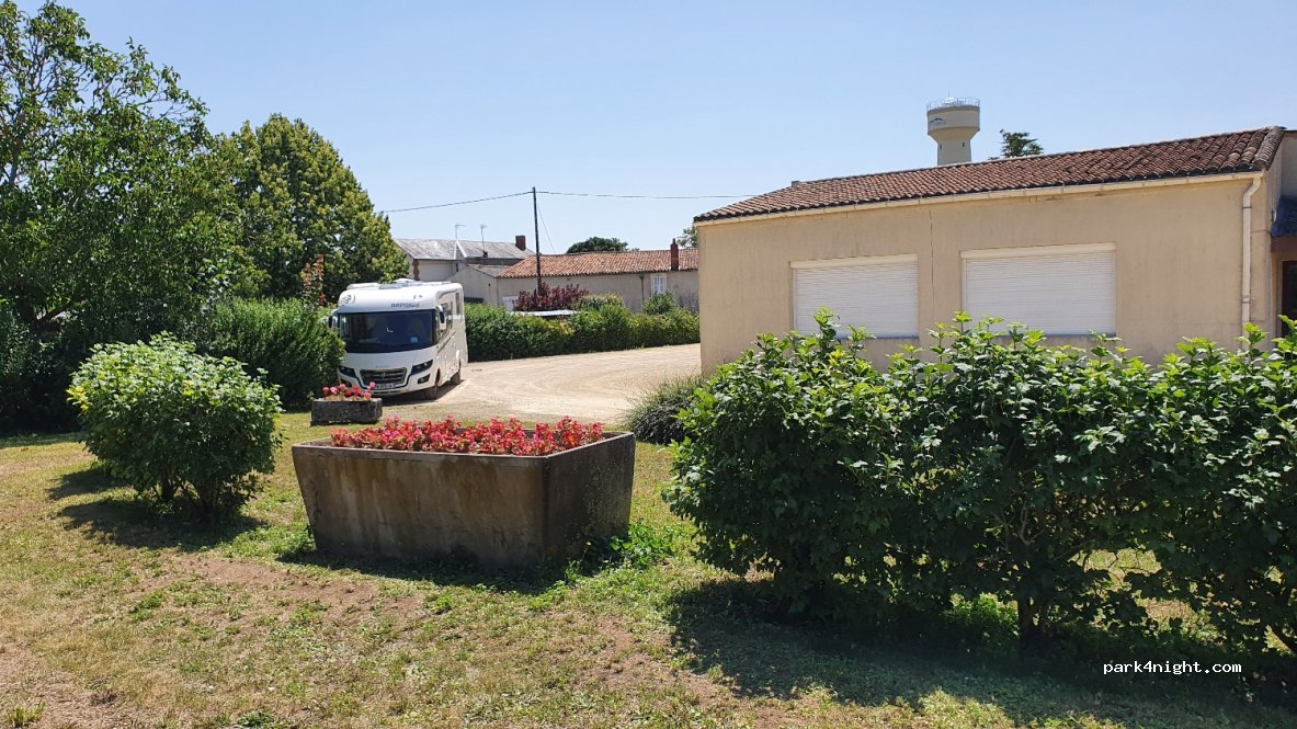 (86190) Villiers - 5215F Rue de la Gare — foto