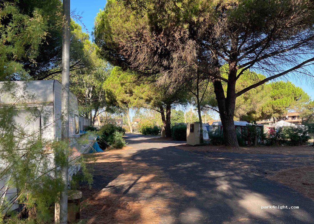 Camping Familial des Mûriers — foto