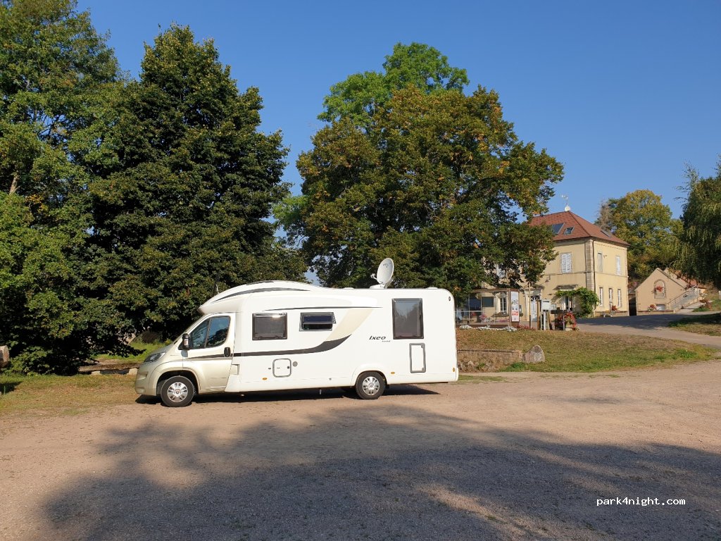 (21390) Vic-sous-Thil - Rue Lallais — foto