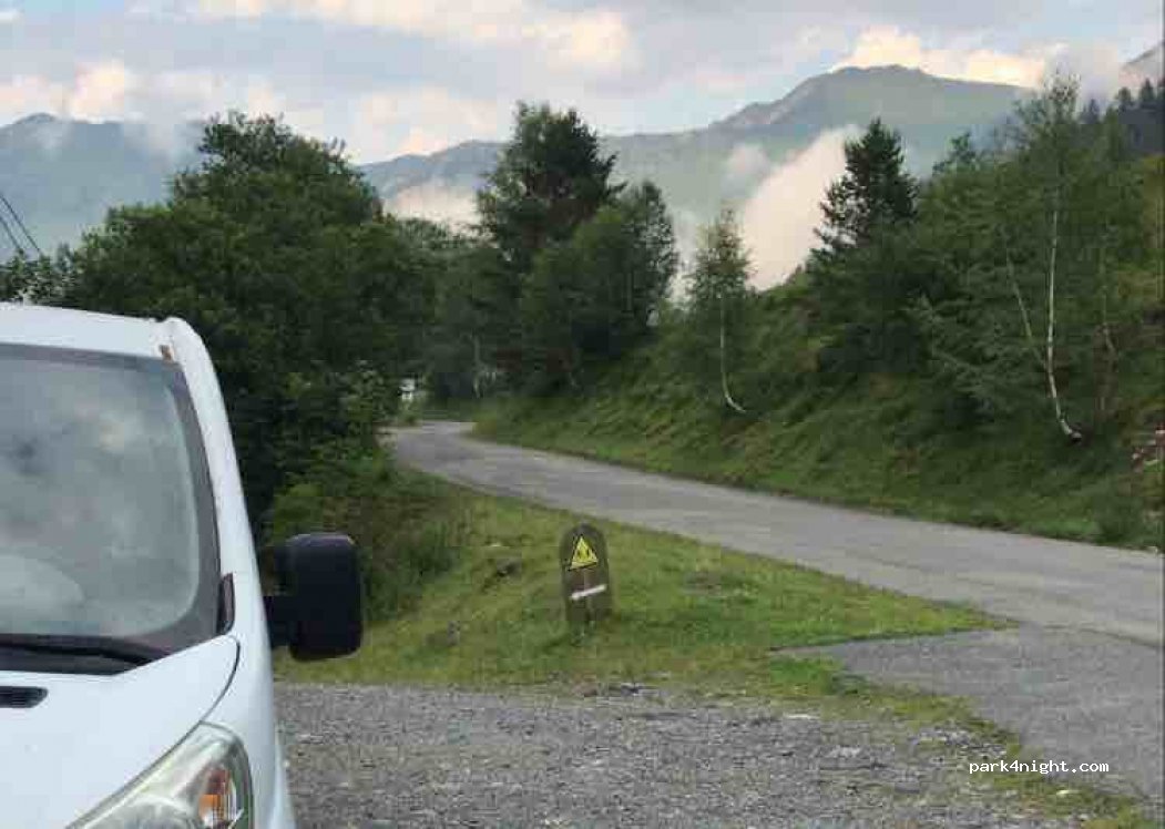 (65110) Cauterets - Route de Cambasque — foto