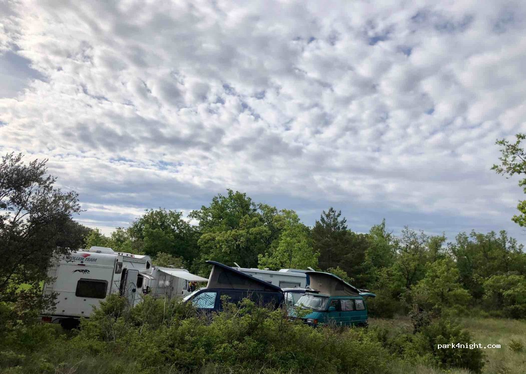 (04500) Quinson - Route de Montmeyan — foto