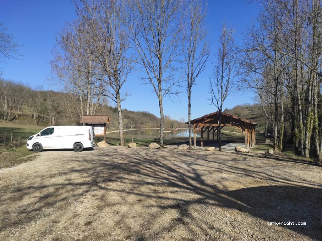 (01230) Évosges - chemin de l'église — foto 3