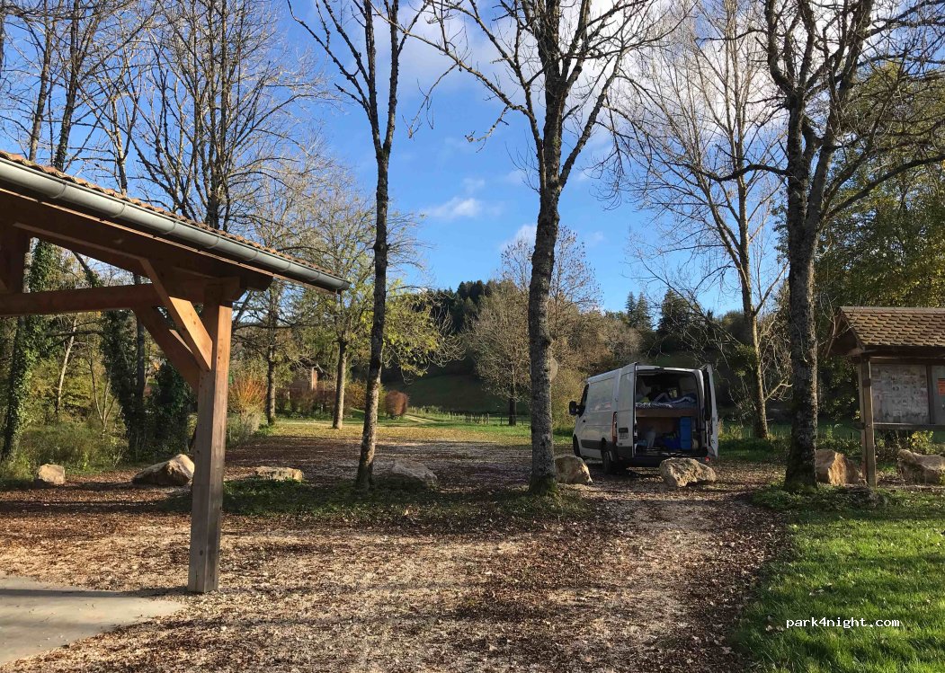 (01230) Évosges - chemin de l'église — foto 5