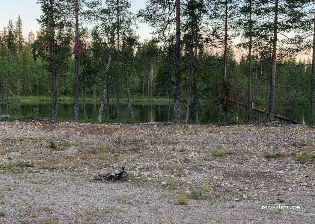 (98995) Hautajärvi - 111 Niitselyksentie — foto