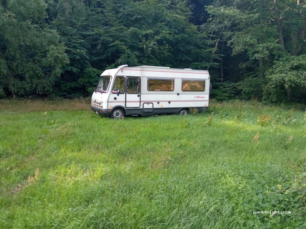 (76-214) Smoldzino - Unnamed Road — foto
