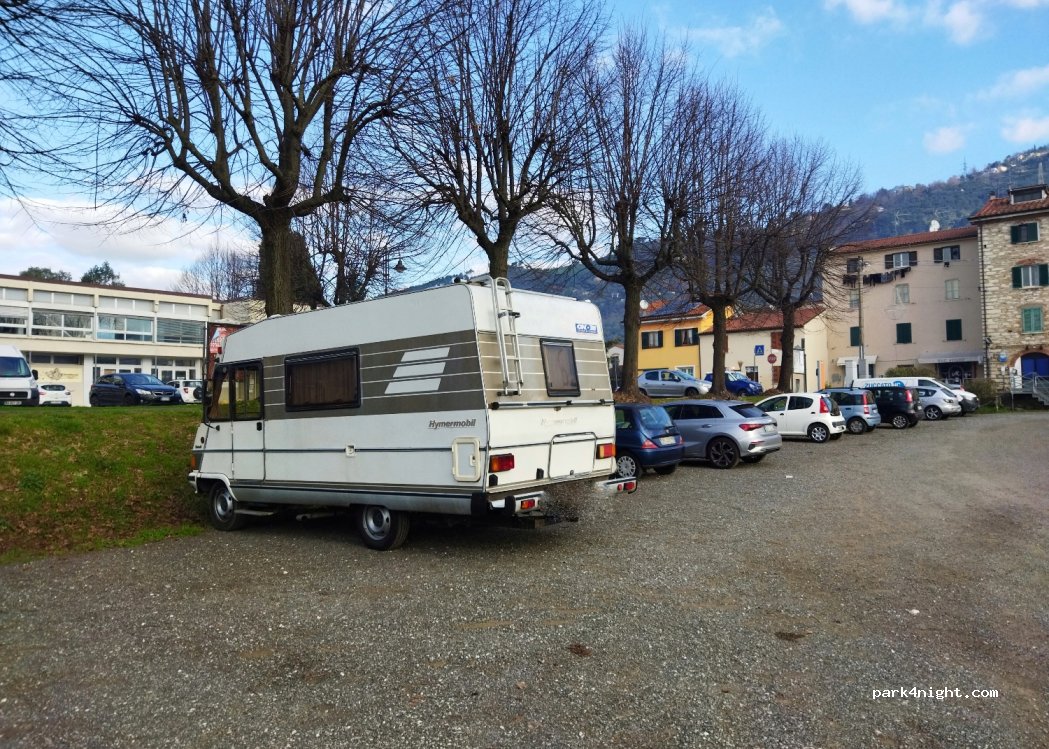 (55045) Pietrasanta - Via Provinciale Vallecchia — foto 2