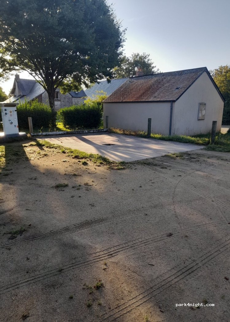 (53150) Deux-Évailles - La Fenderie — foto 3