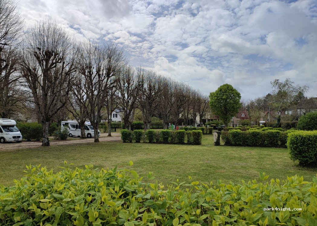 (41150) Veuzain-sur-Loire - 30 Avenue du Gén de Gaulle — foto 4