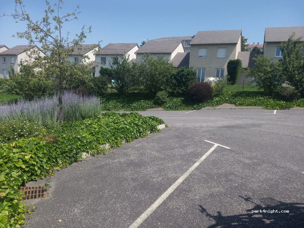 (43200) Yssingeaux - 12 Rue Marinette Boulanger — foto