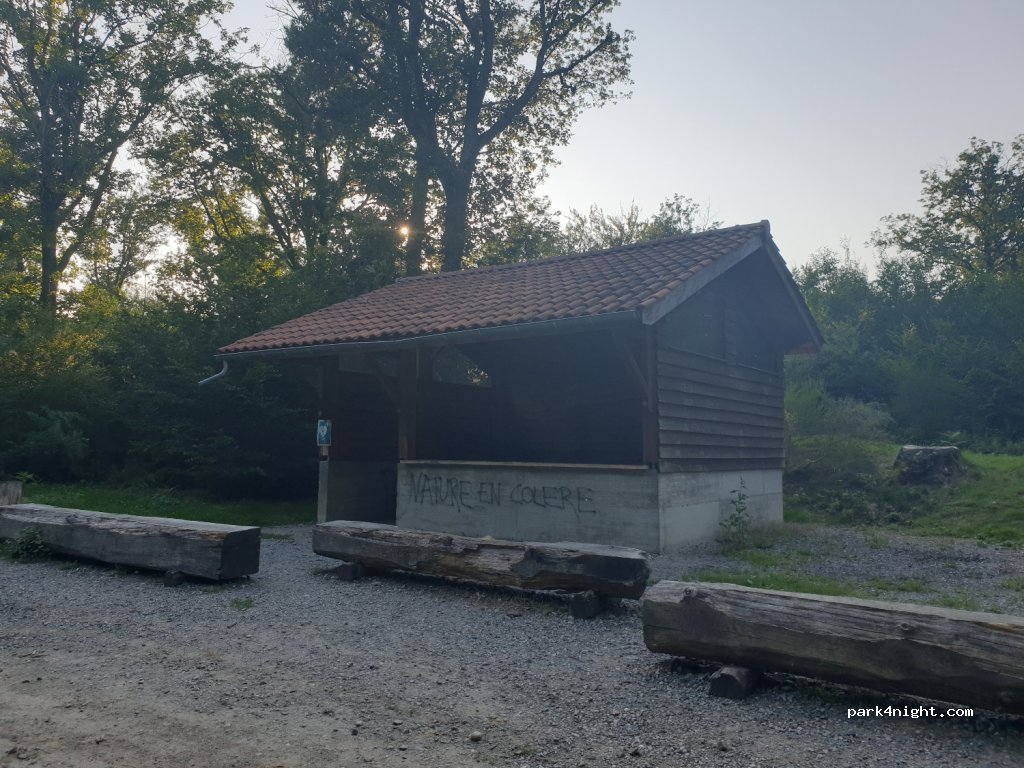 (38270) Moissieu-sur-Dolon - Montée du Vieux Village — foto