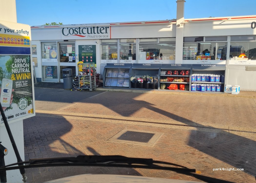 (NR14 6SP) Hales - 3 Yarmouth Road — foto