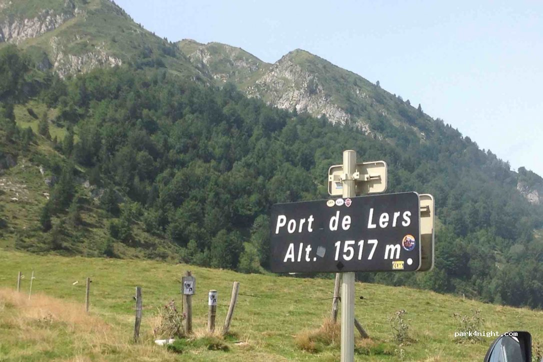(09320) Le Port - D18 — foto