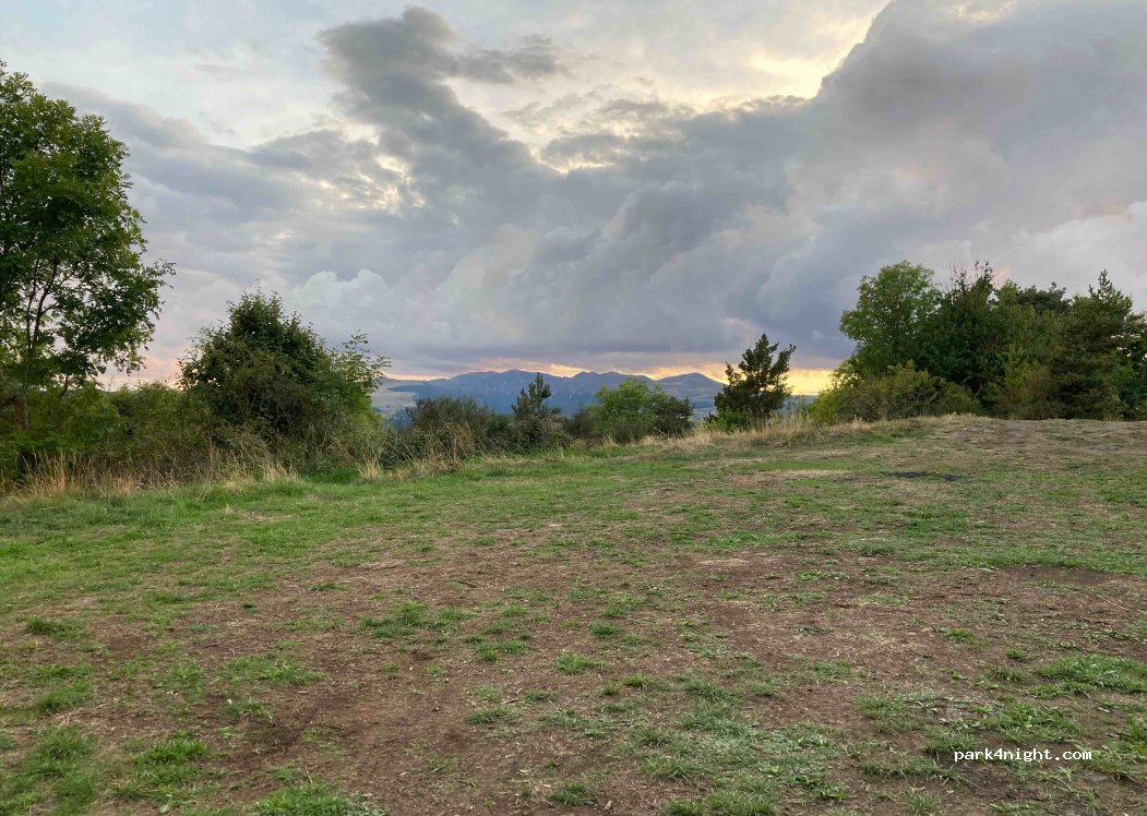 (63790) Murol - Unnamed Road — foto