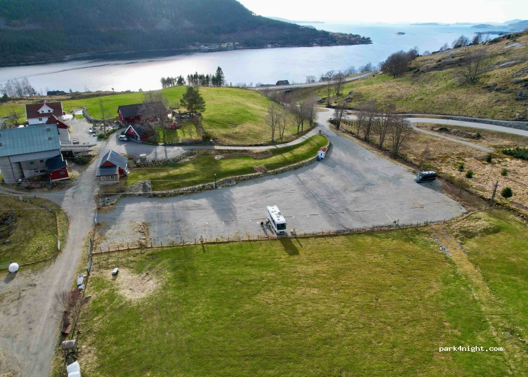 Preikestolen Bobilparkering — foto 4