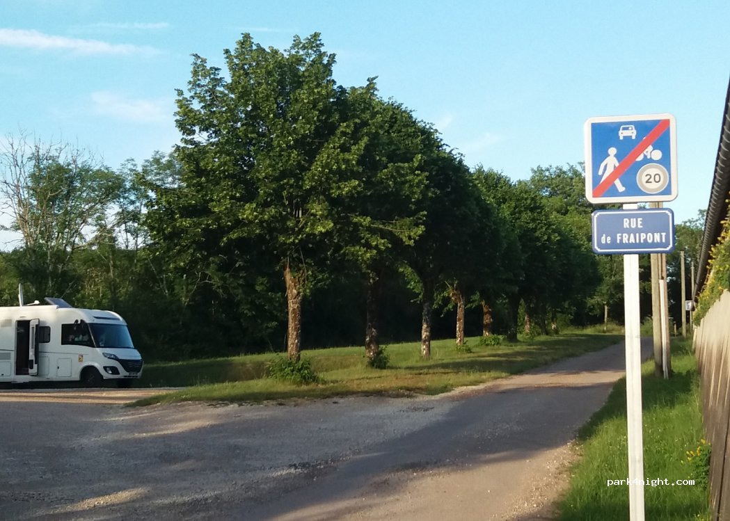 (89270) Voutenay-sur-Cure - 51 Rue de Fraipont — foto 2