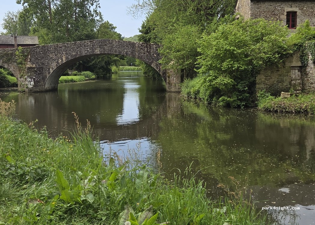 (22100) Dinan - 1 Quai du Val de Rance — foto 5