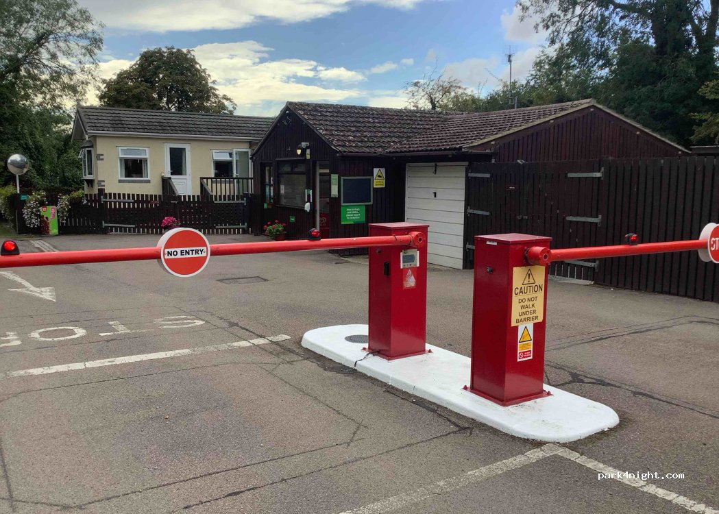 Cambridge Cherry Hinton Caravan and Motorhome Club Campsite — foto 2